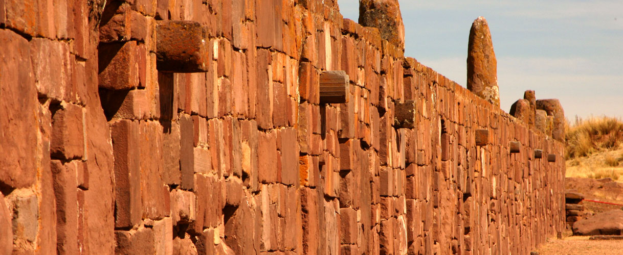 Tiwanaku e cidade de La Paz